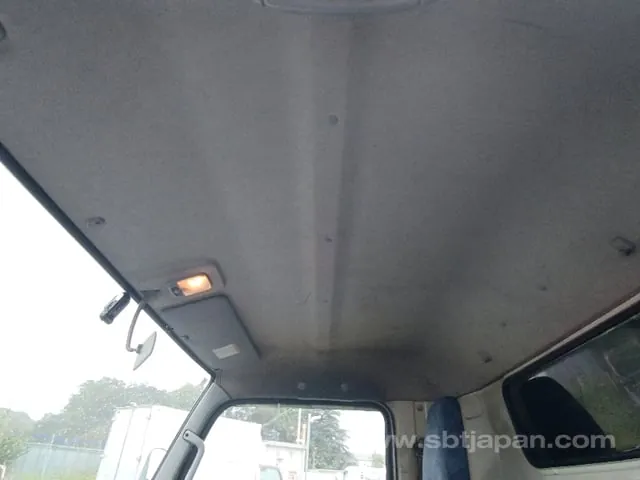 Mitsubishi Canter 2003 photo 4