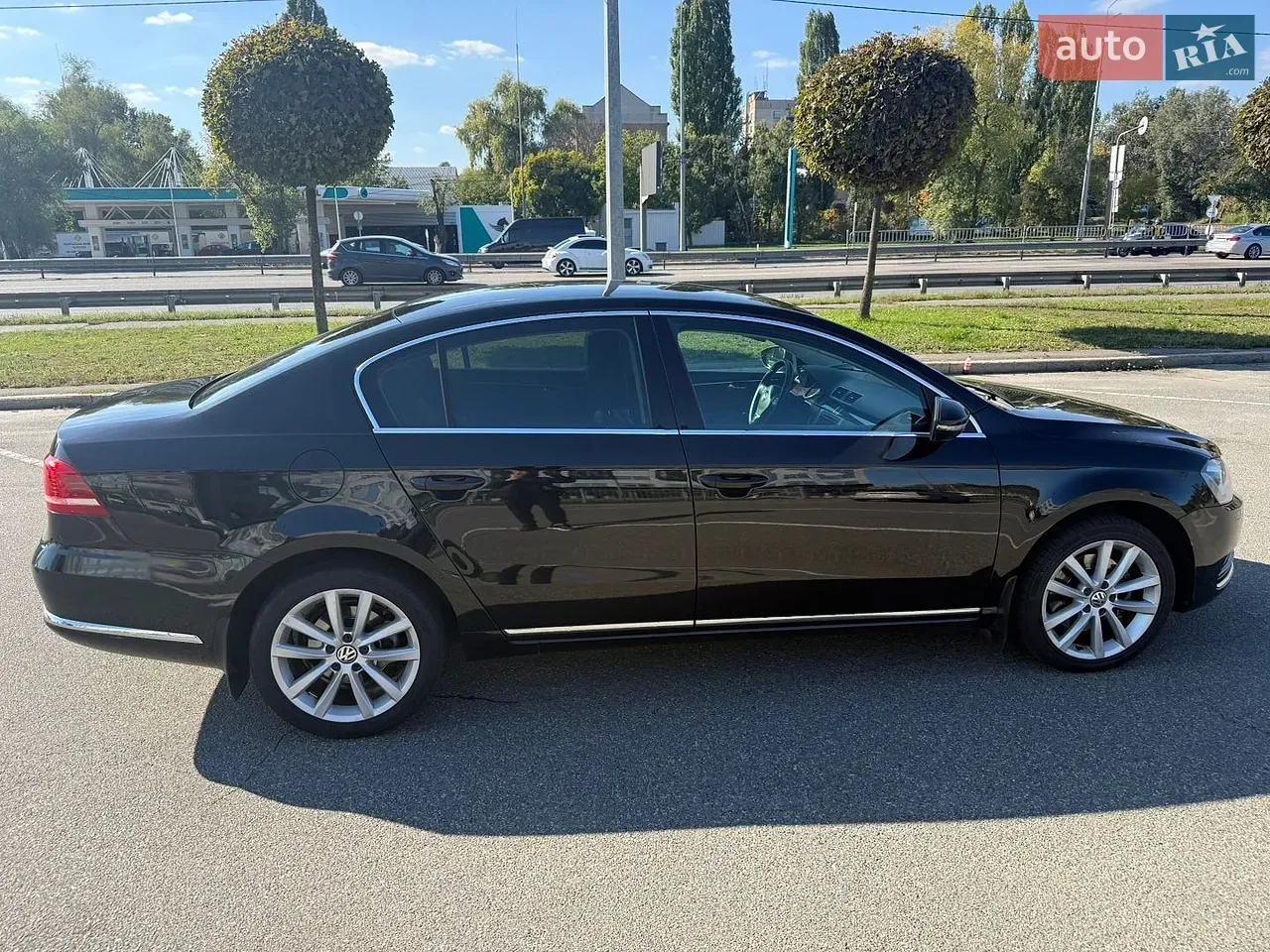Volkswagen Passat 2012 photo 5