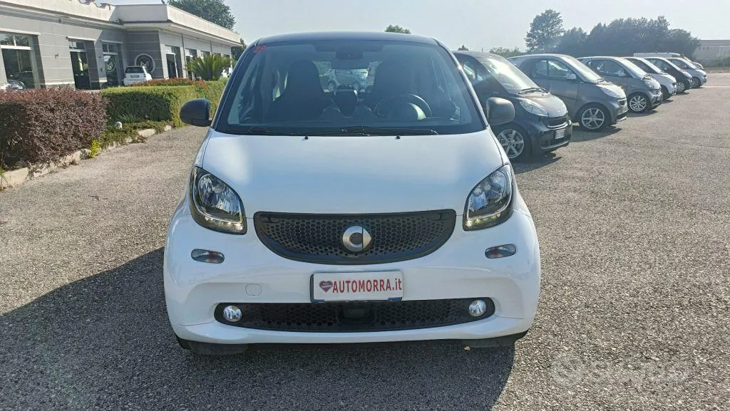 Smart Fortwo 2019 photo 3