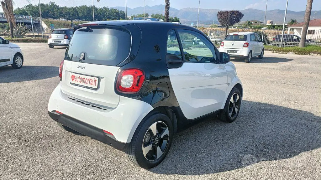 Smart Fortwo 2019 photo 5