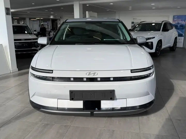 Hyundai Ioniq 3 2026 photo 2