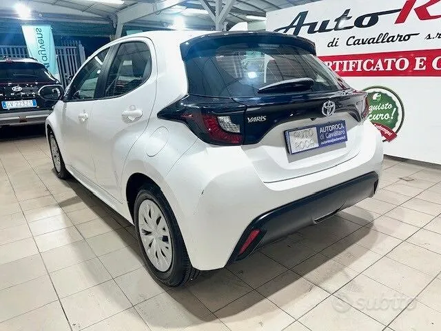 Toyota Yaris 2024 photo 5