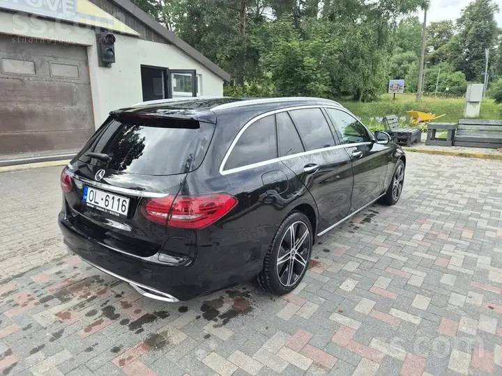 Mercedes-Benz C300 2020 photo 5