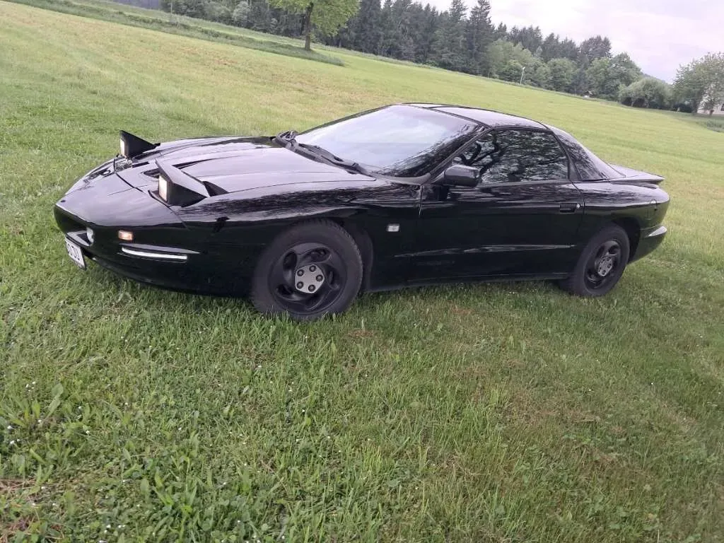 Pontiac Firebird 1995 photo 2