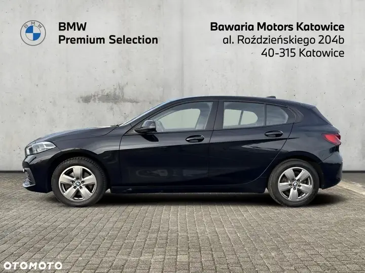 BMW 1 Series 2022 photo 2