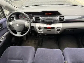 Honda Fr-V 2008 photo 2