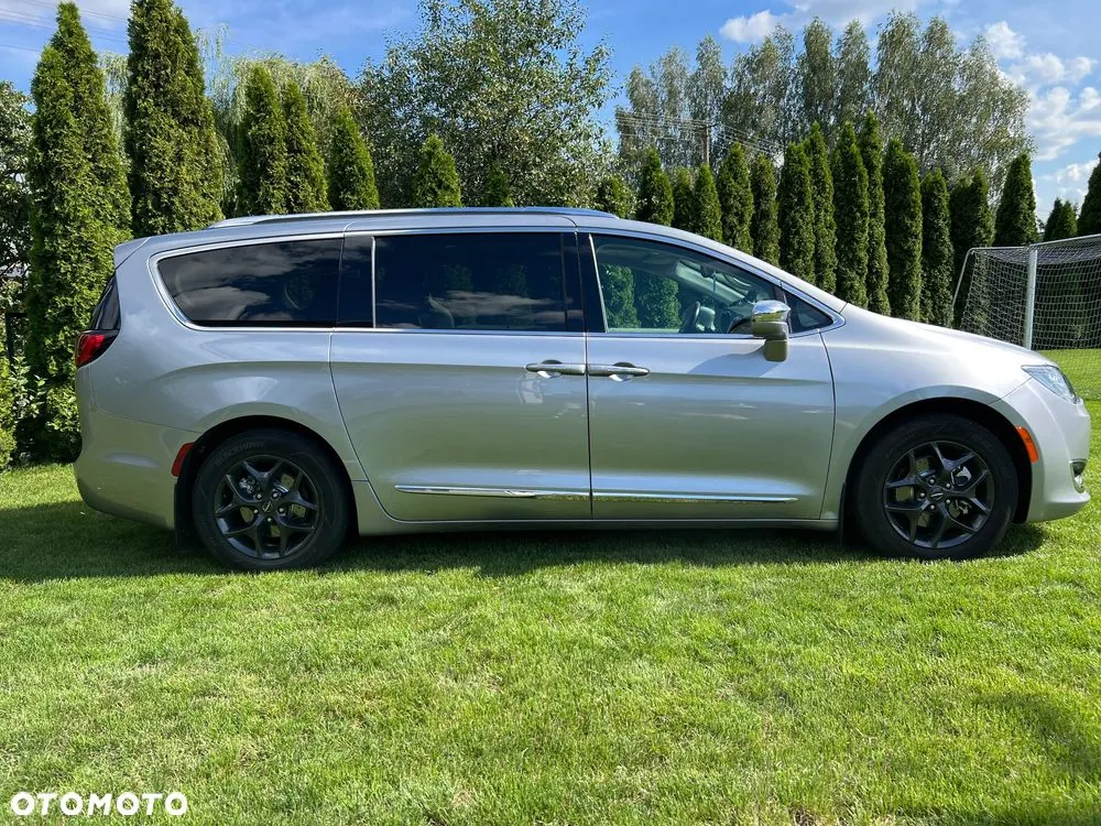 Chrysler Pacifica 2018 photo 5