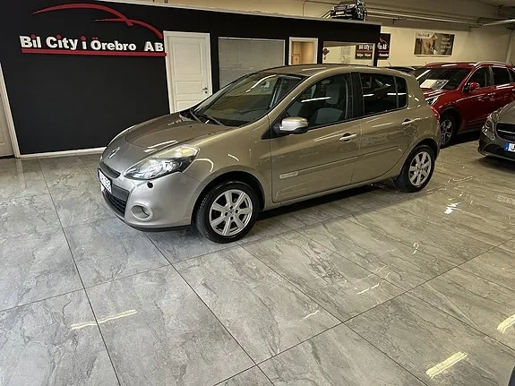 Renault Clio 2011 photo 3