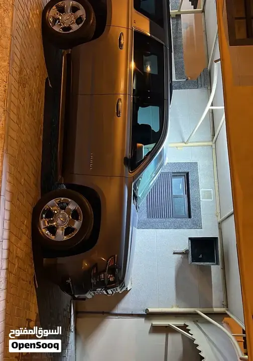 Chevrolet Tahoe 2018 photo 2