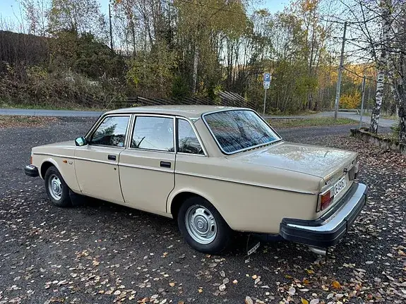 Volvo 244 1978 photo 4