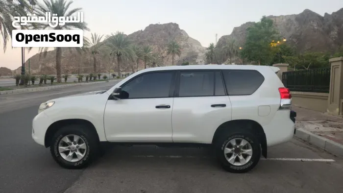 Toyota Prado 2013 photo 2