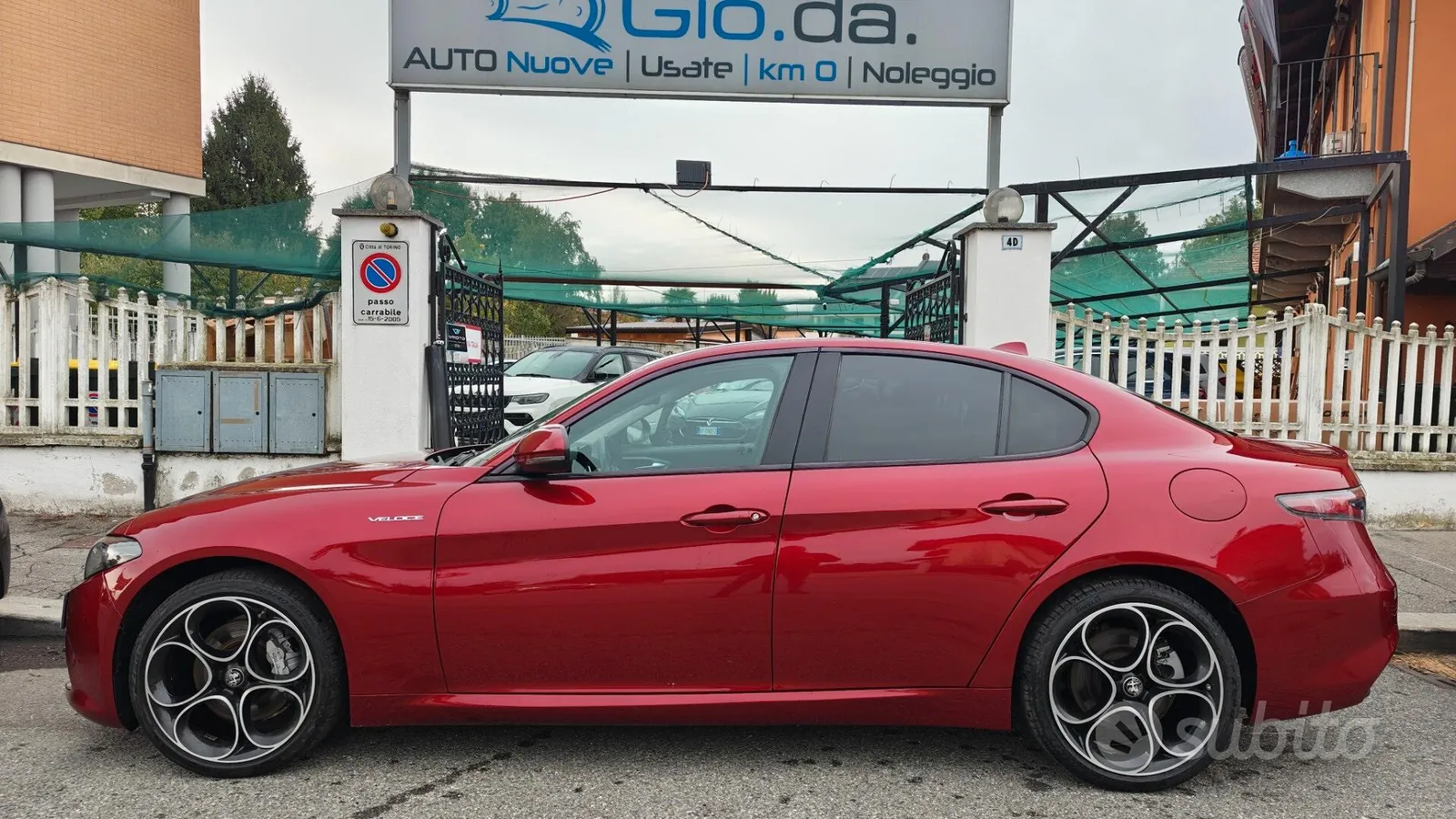 Alfa Romeo Giulia 2024 photo 2