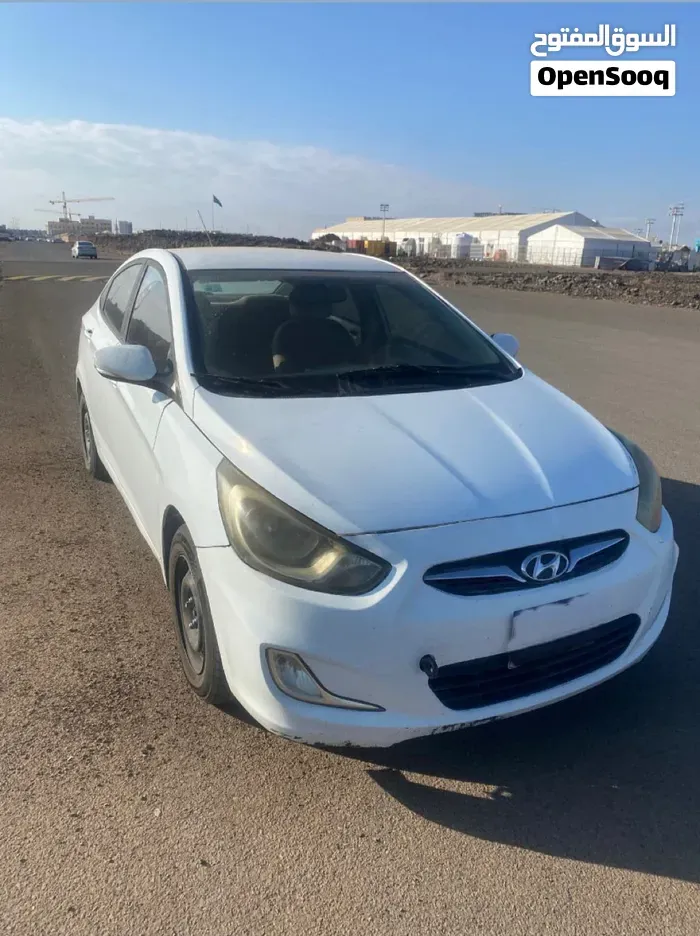 Hyundai Accent 2014 photo 5