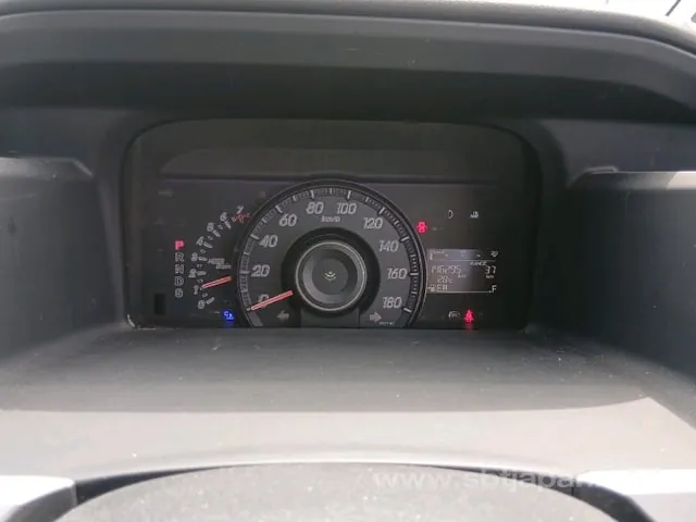 Honda Stepwagen Spada S 2011 photo 4
