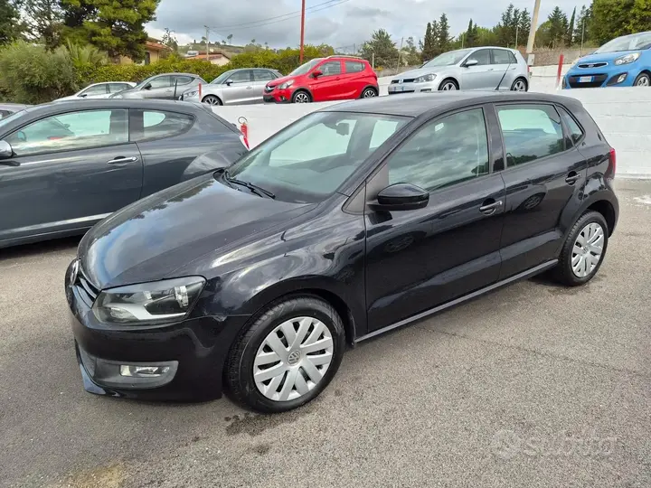 Volkswagen Polo 2012 photo 2