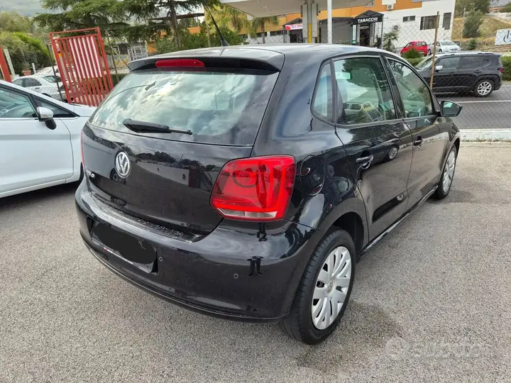 Volkswagen Polo 2012 photo 4