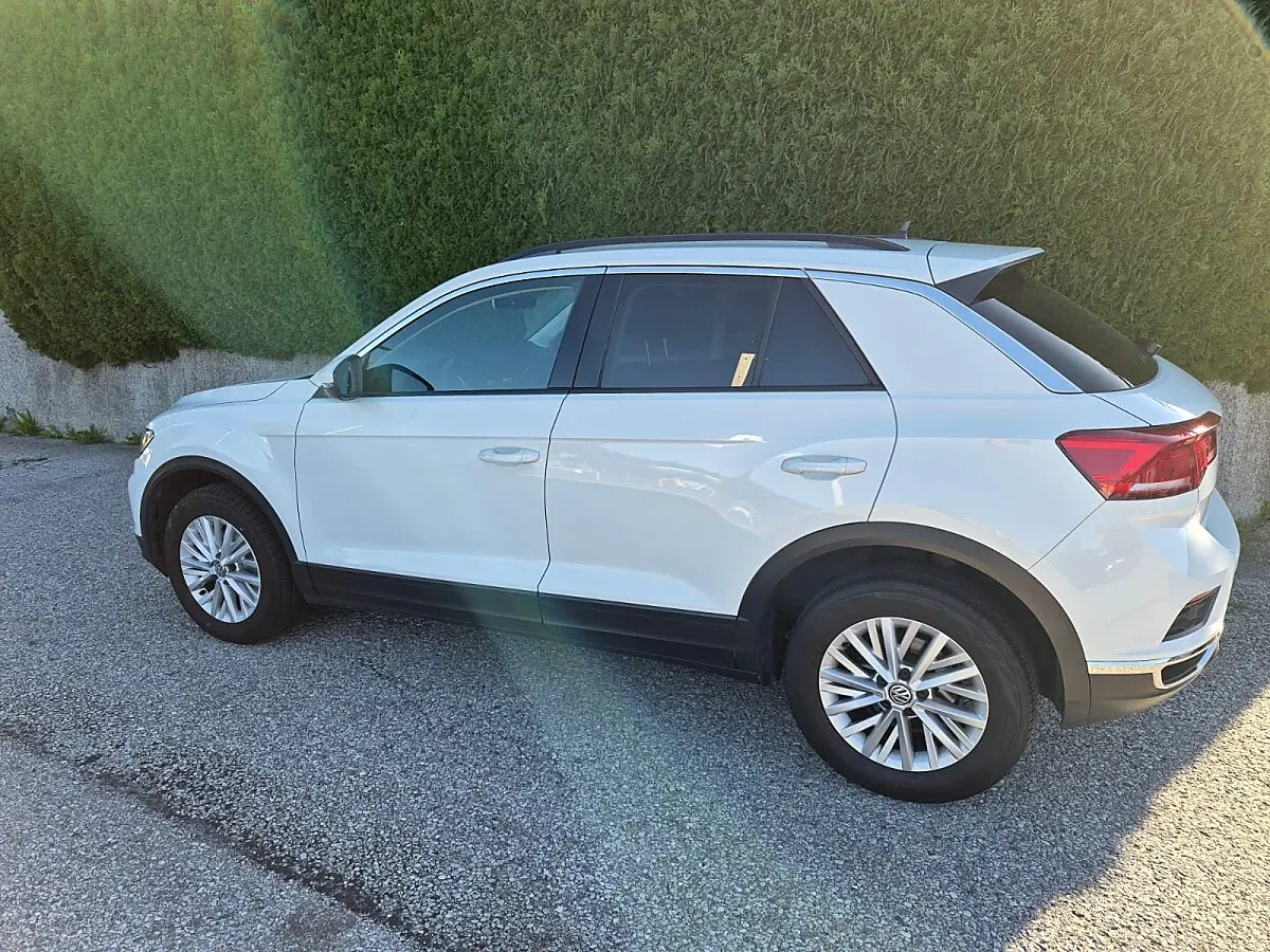 Volkswagen T-Roc 2018 photo 2