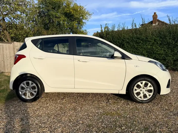 Hyundai I10 2016 photo 2