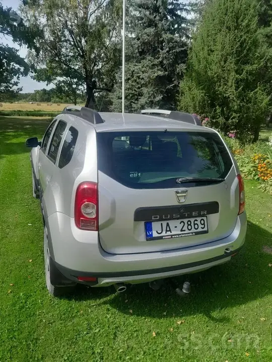 Dacia Duster 2012 photo 3