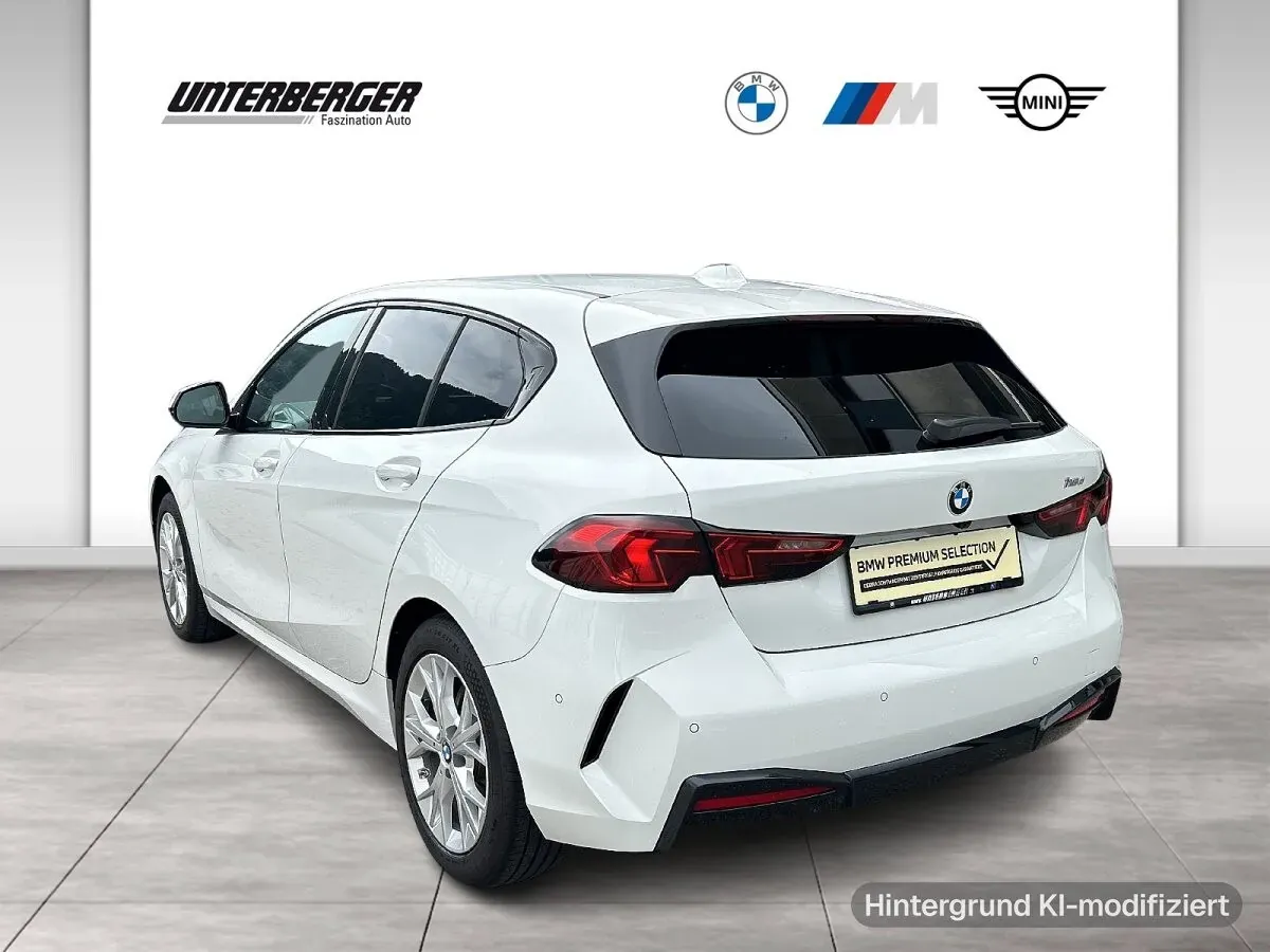 BMW 1 Series 2025 photo 3