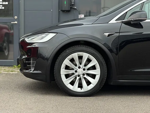 Tesla Model X 2018 photo 4