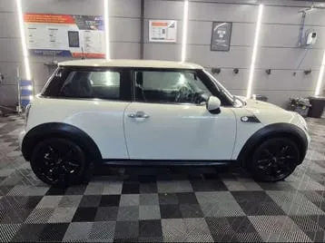 Mini One 2009 photo 3