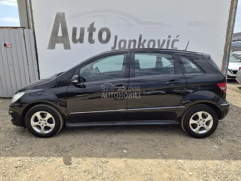 Mercedes-Benz B 170 2008 photo 2