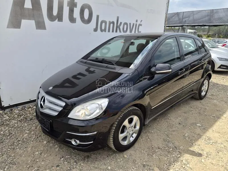 Mercedes-Benz B 170