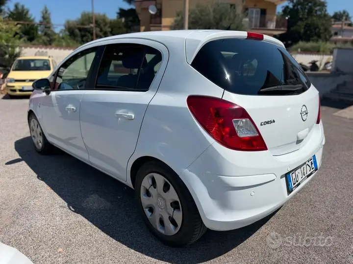 Opel Corsa 2010 photo 5