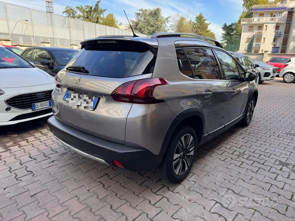 Peugeot 2008 2019 photo 3