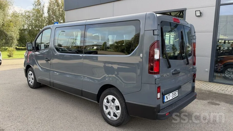 Renault Trafic 2024 photo 3