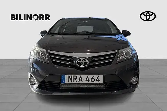 Toyota Avensis 2014 photo 5
