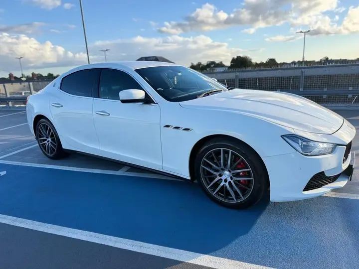 Maserati Ghibli 2015 photo 2