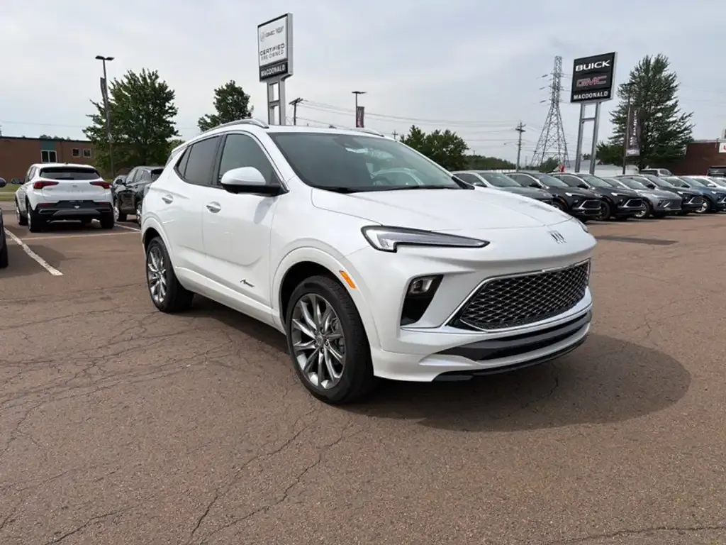 Buick Encore 2026 photo 3