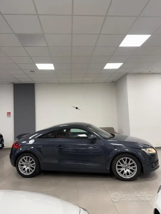Audi Tt 2009 photo 2
