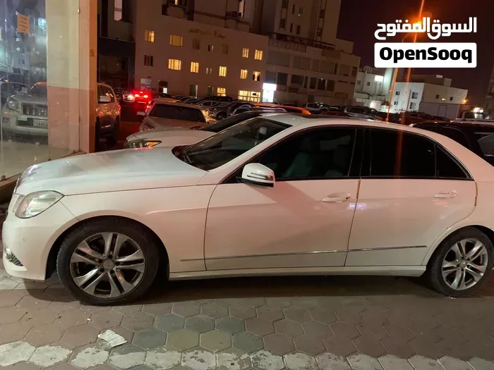Mercedes-Benz E300 2010 photo 3