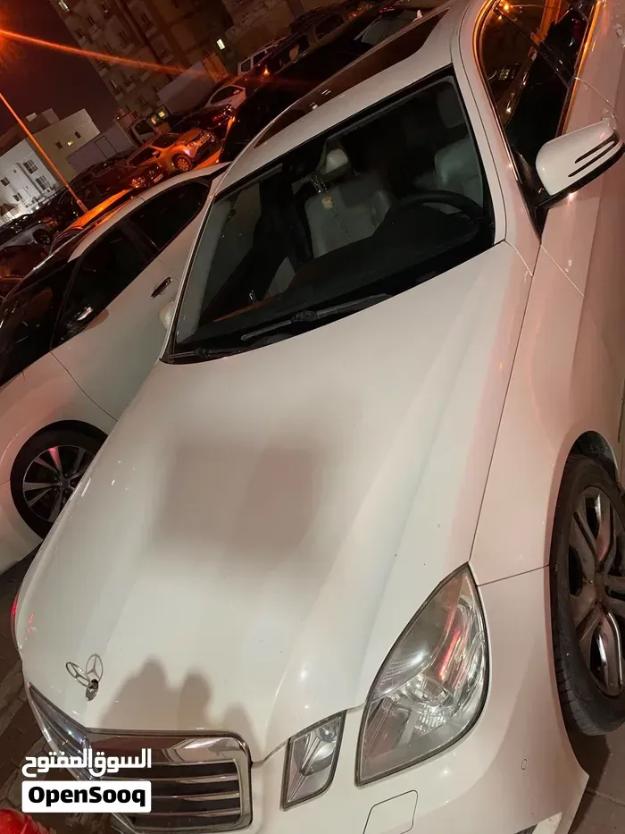 Mercedes-Benz E300 2010 photo 2