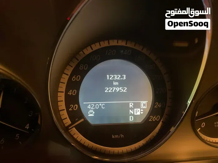 Mercedes-Benz E300 2010 photo 4