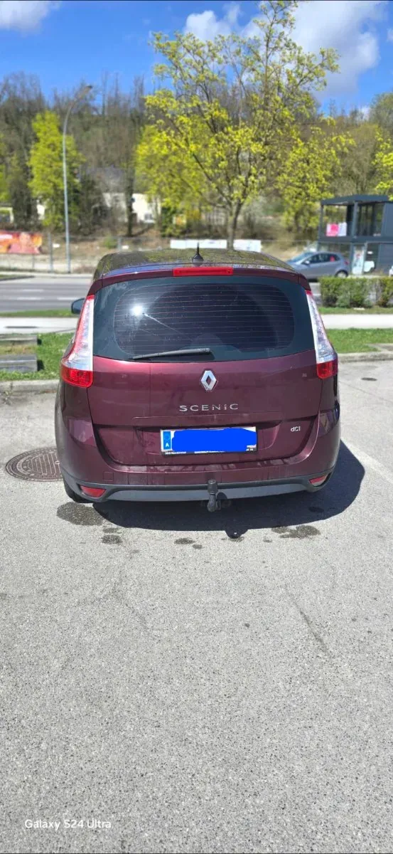 Renault Grand Scenic 2012 photo 2