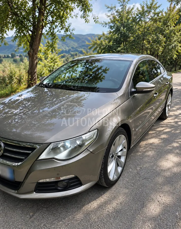 Volkswagen Passat Cc 2011 photo 2