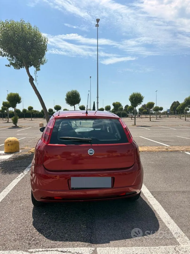 Fiat Grande Punto 2007 photo 3