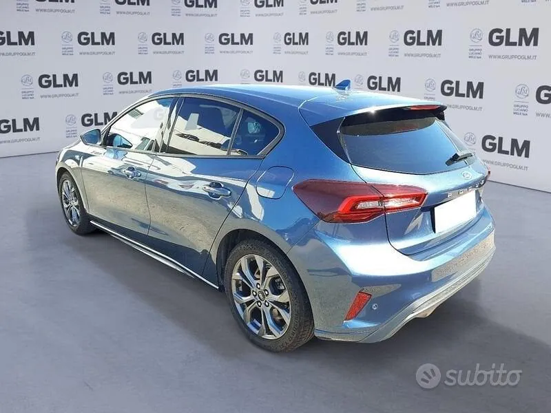 Ford Focus 2023 photo 3