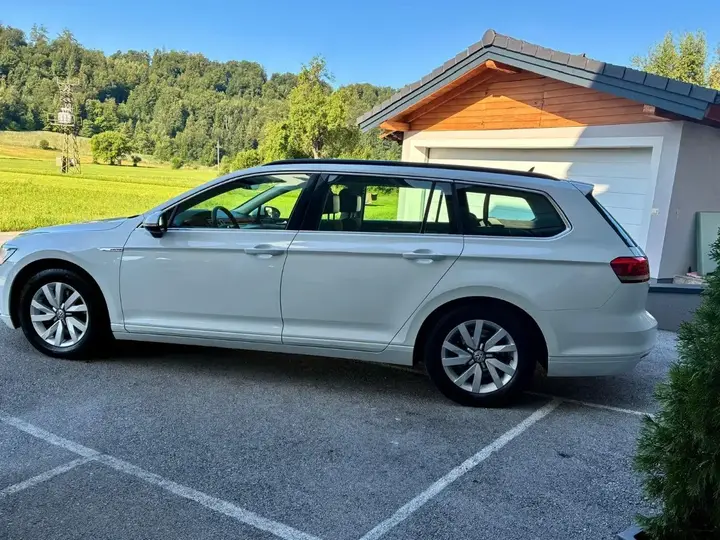 Volkswagen Passat 2015 photo 2