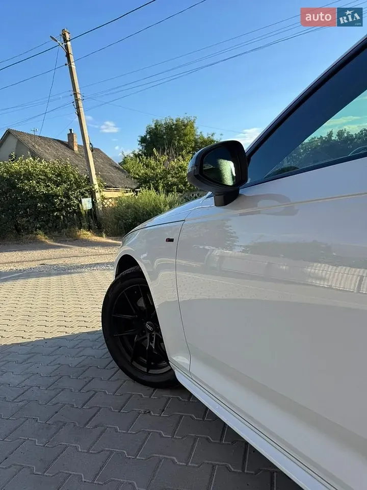 Audi A4 2019 photo 4