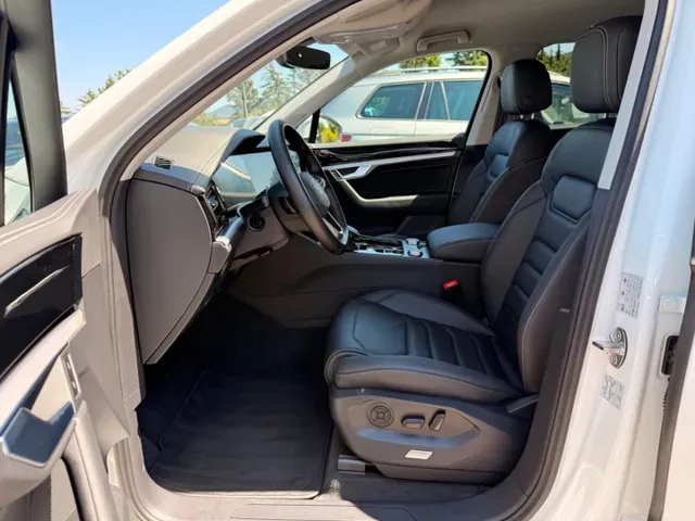 Volkswagen Touareg 2026 photo 3