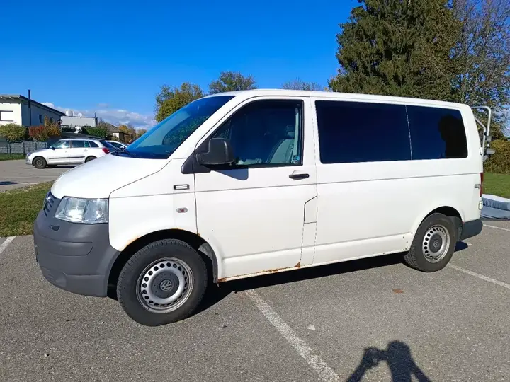 Volkswagen T5 Transporter 2009 photo 2