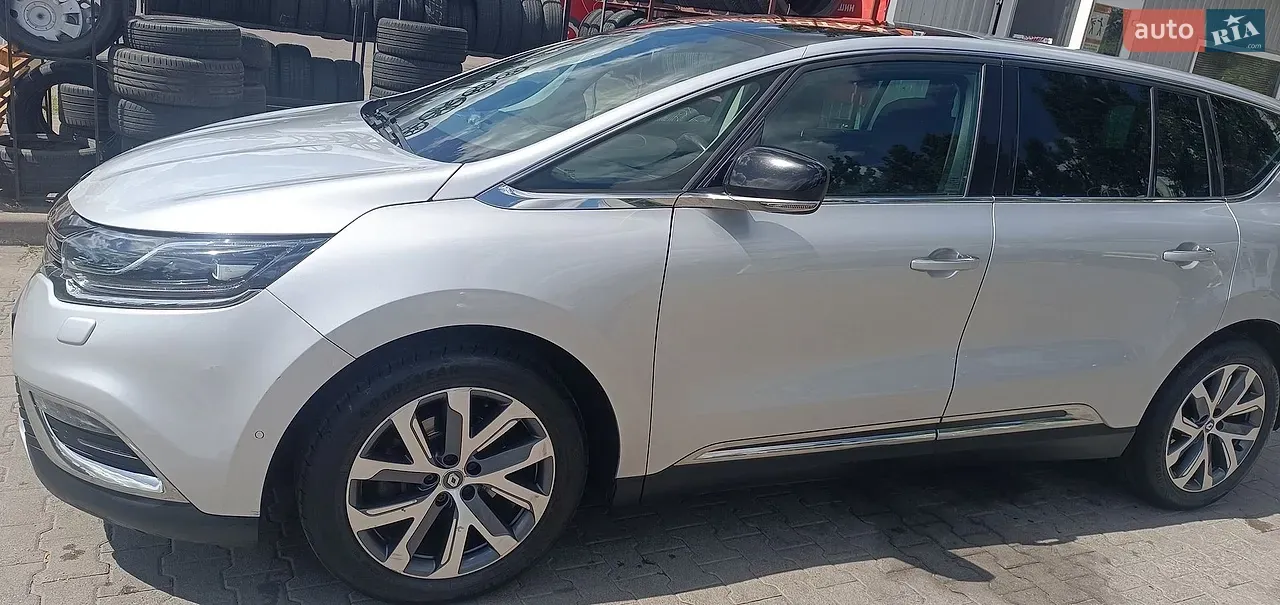 Renault Espace 2016 photo 3