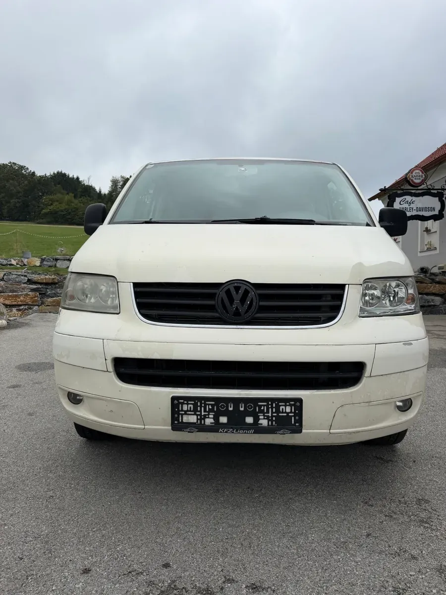 Volkswagen Caravelle 2005 photo 3
