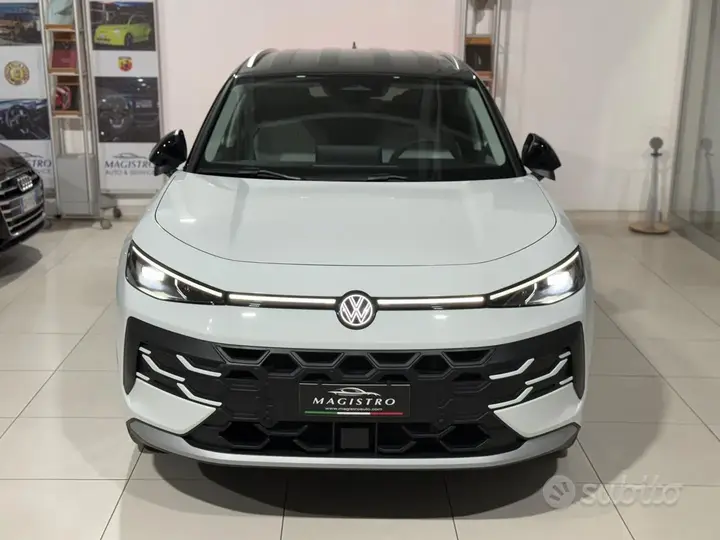 Volkswagen T-Roc 2026 photo 2