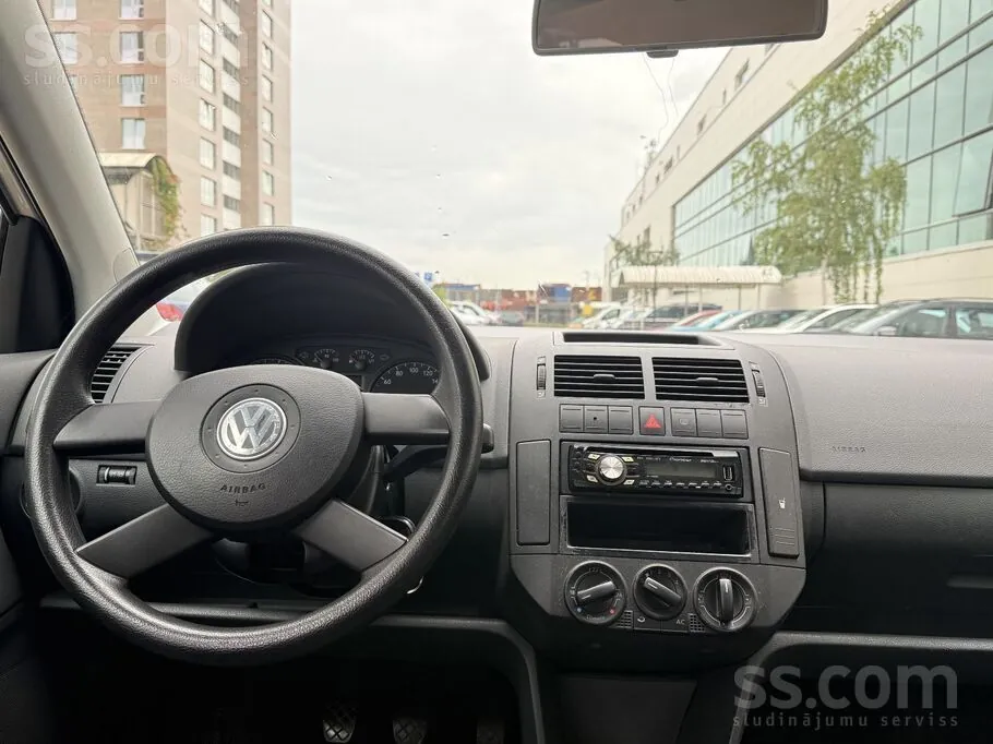 Volkswagen Polo 2005 photo 5